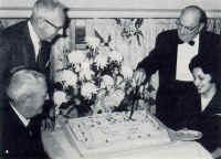 zephyrette15th2.jpg (90391 bytes)